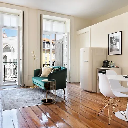 Historic At Cardosas With Balcony Apartment *