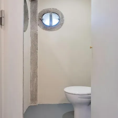 Apartment Historic At Cardosas With Balcony *